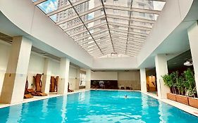 Luxury Condos On 18Th, 3Rd, 5Th Floor With Pool, Fitness, Parking Included